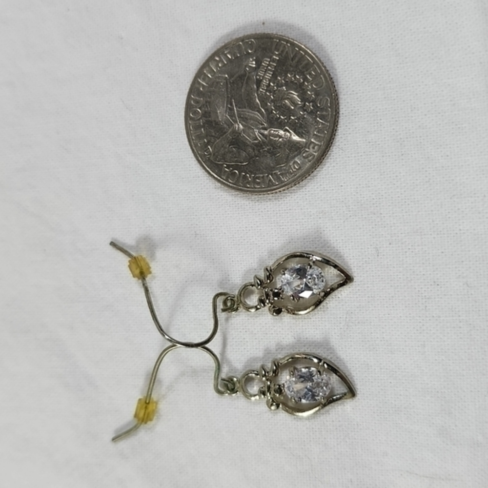 Silvertone and‎ Crystal Earrings